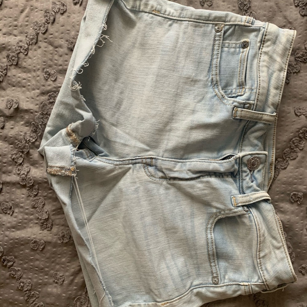 American eagle light wash shorts
